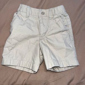 2T khaki Columbia PFG Shorts